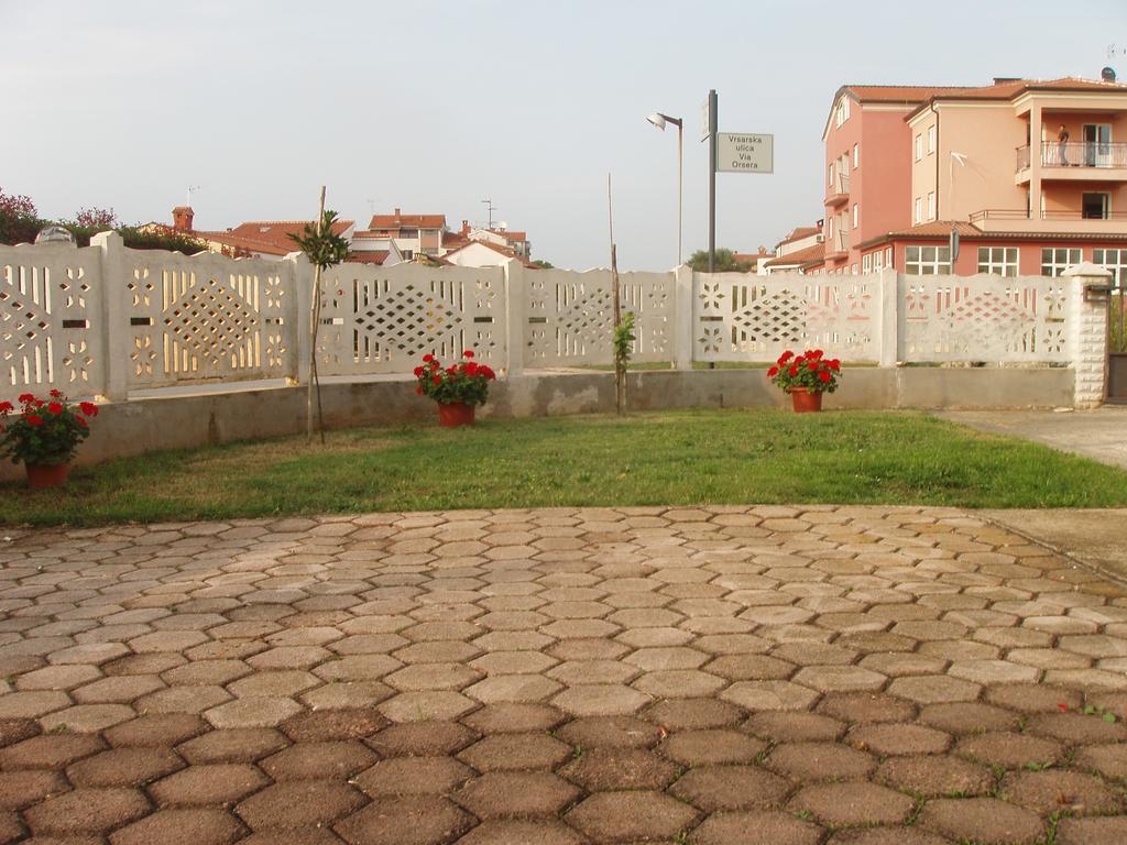Apartments Porec Istria By Nina Bagian luar foto